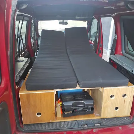 Camper K Not For Driving Playa Vistas キャンプ場